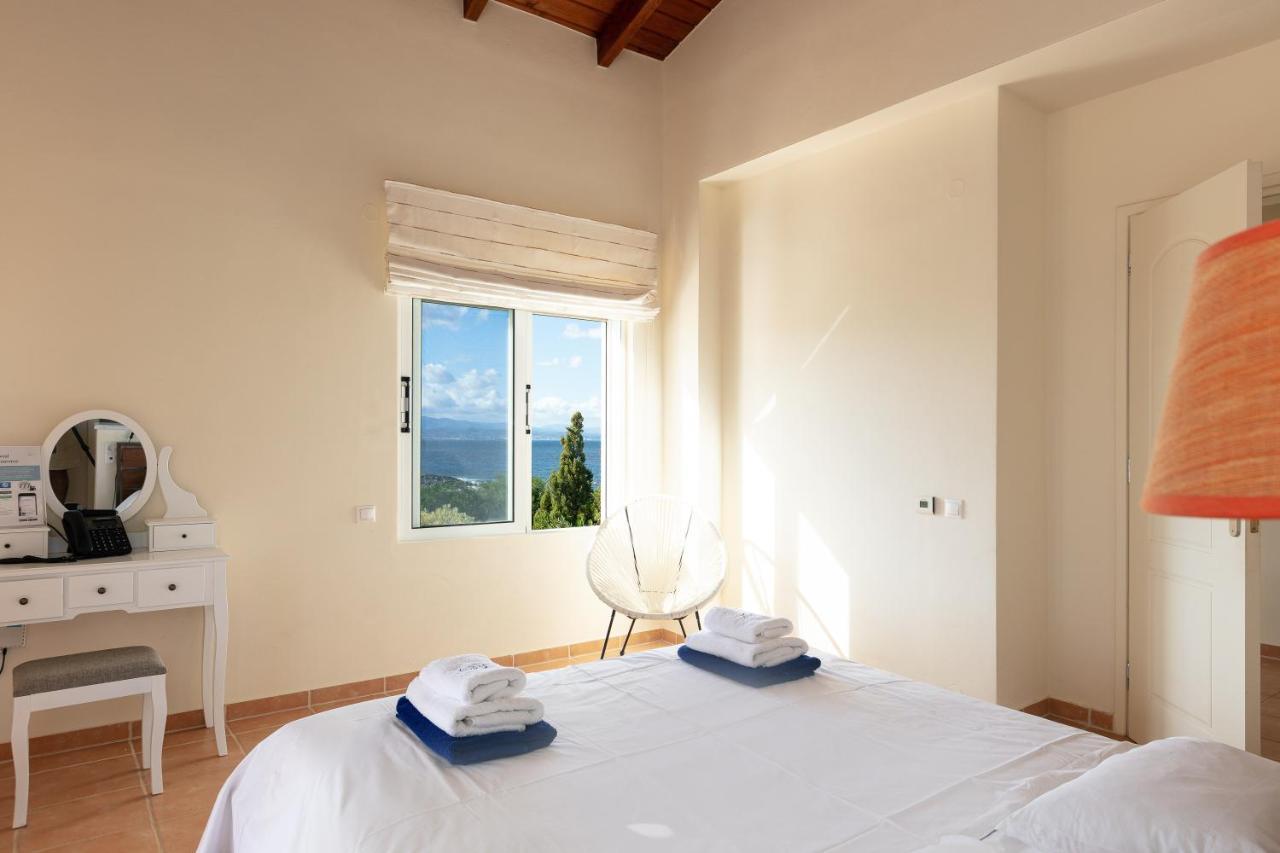 Lake And Sea Villa Tersanas Exterior foto